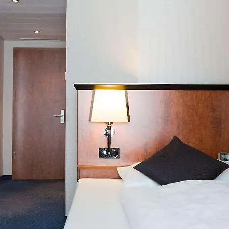 Amedia Frankfurt Trademark Collection By Wyndham Hotel Ruesselsheim
