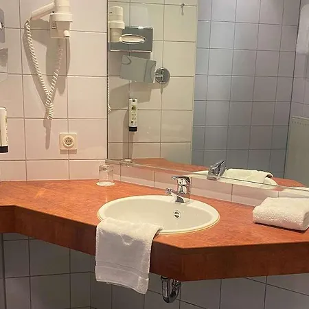 Hotel Amedia Frankfurt 4*