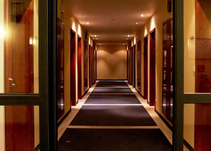 Amedia Frankfurt Trademark Collection By Wyndham Hotel 4*